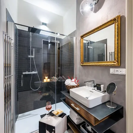 Apart Otel Mooo By The Castle Prag