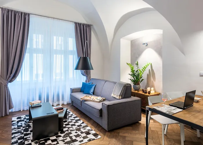 Aparthotel Mooo By The Castle 4*