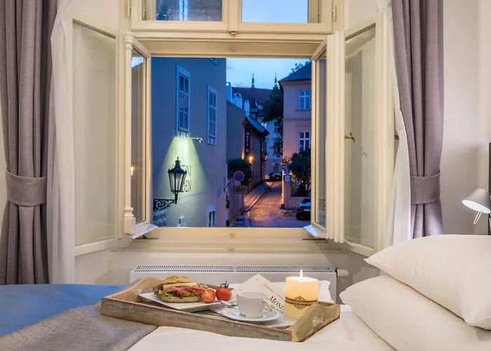 Aparthotel Mooo By The Castle 4*