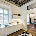 Mooo By The Castle Apart Otel Prag