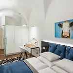 Mooo By The Castle Apart Otel Prag
