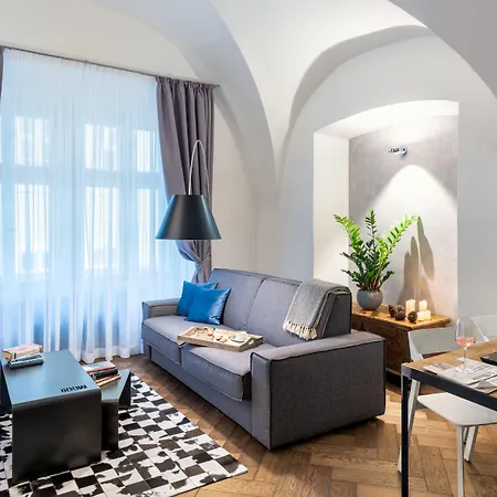 Aparthotel Mooo By The Castle 4*